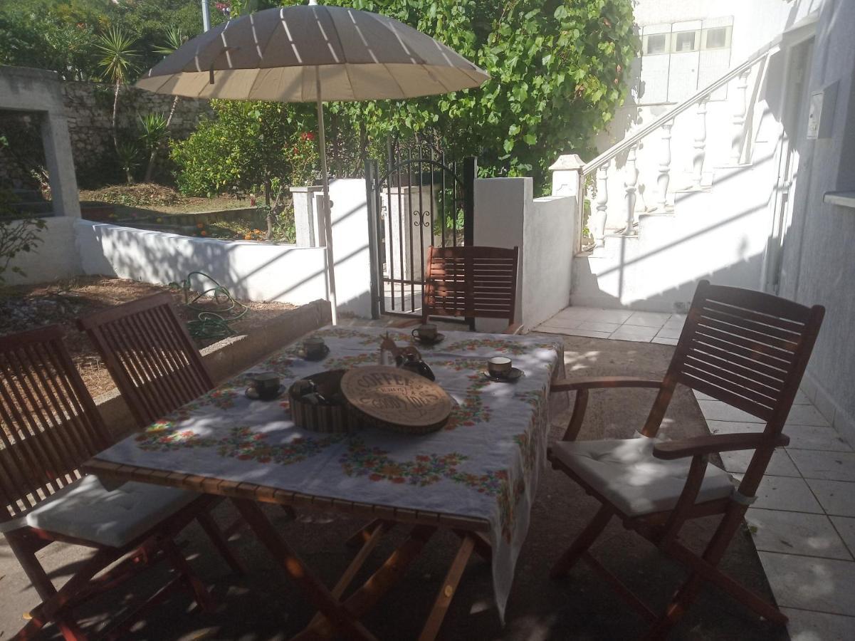 Roses Apartment Brac Сутиван Екстериор снимка